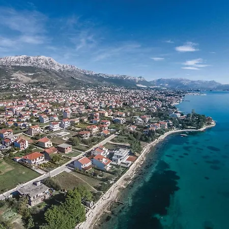 Two-bedroom Kastel Kambelovac With Sea View 02 * Kaštela